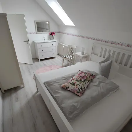 Urlaubszuhause Apartment Naundorf (Zschepplin, Nordsachsen)